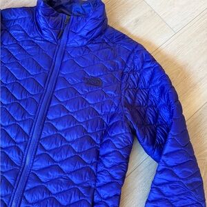 The North Face vibrant purple/blue thermal ball jacket